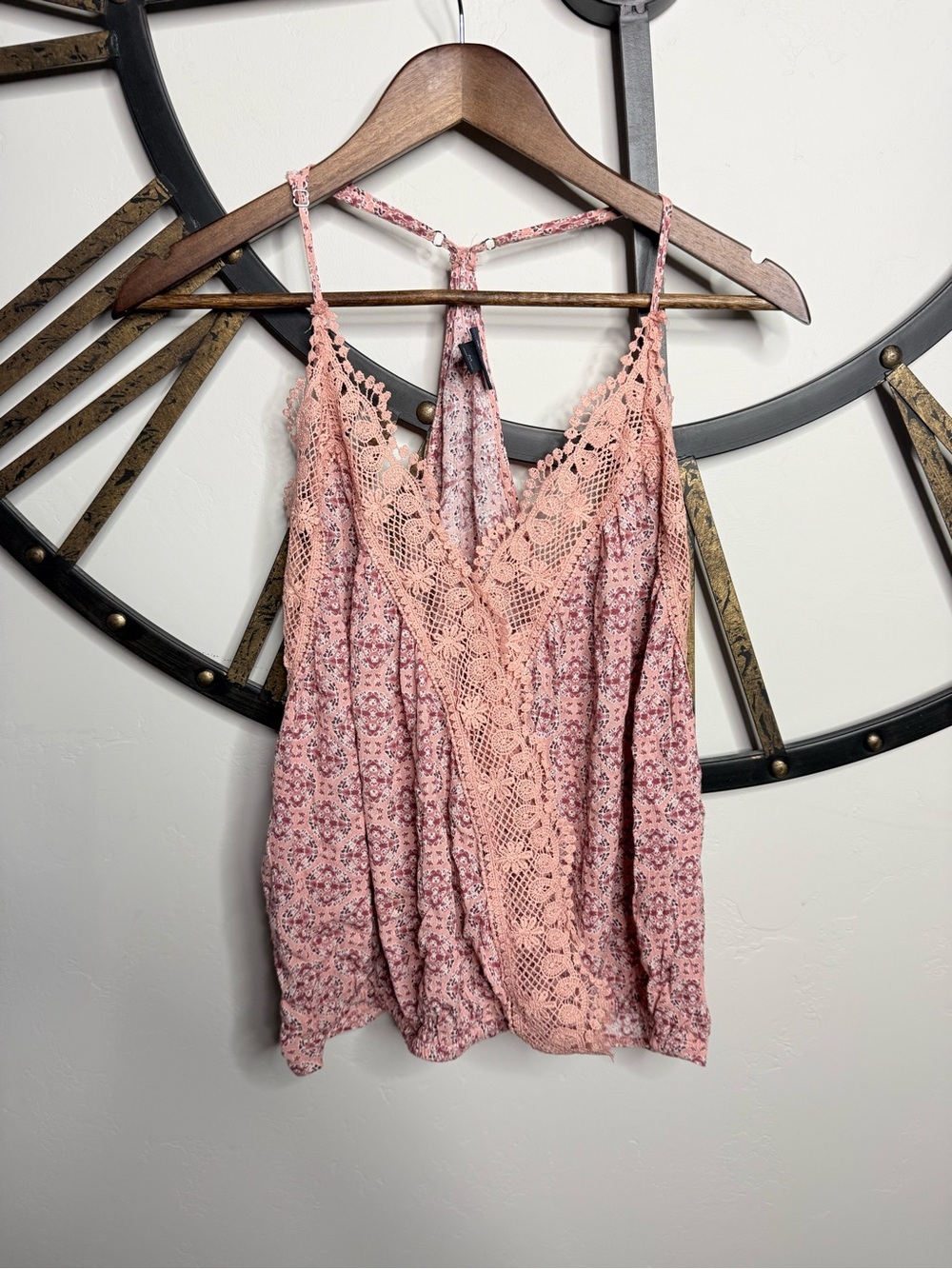 Daytrip Pink Floral Crochet-Trim Camisole